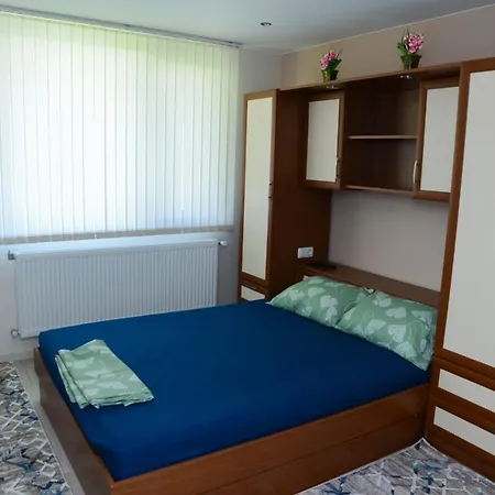 بيت للعطل хаджиеви أوجنيانوفو